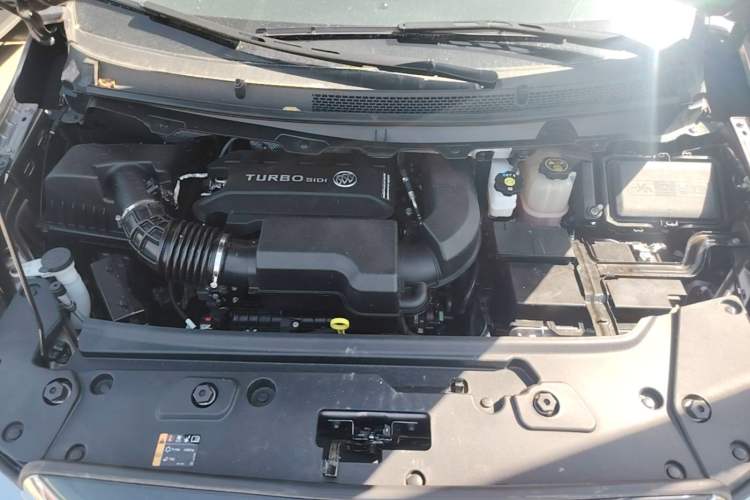 Used Buick GL8 2023 Land Executive Class 652T Luxury Model Engine Bay