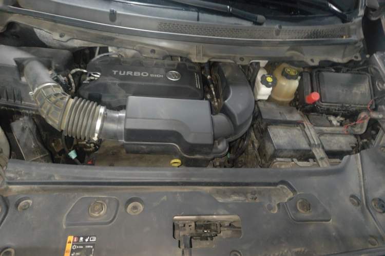 Used Buick GL8 2023 Land Executive Class Comfort Model Engine Bay