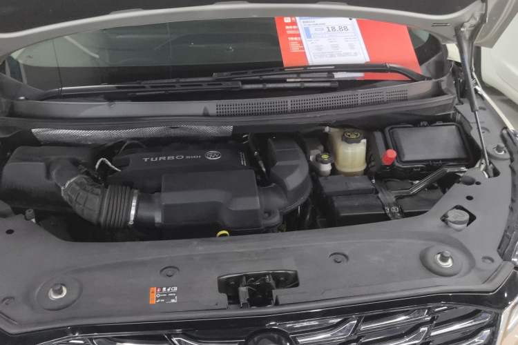 Used Buick GL8 2023 ES Lu Zun Comfort Model Engine Bay