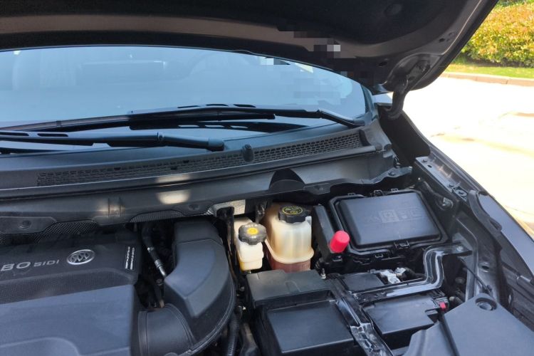 Used Buick GL8 2023 Land Executive Class Smart Enjoyment Model Engine Bay Left