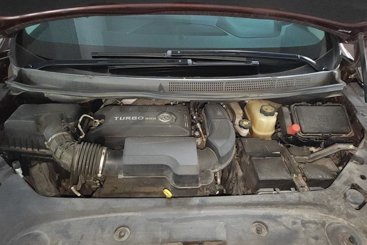 Used Buick GL8 2023 ES Lu Zun Comfort Model Engine Bay