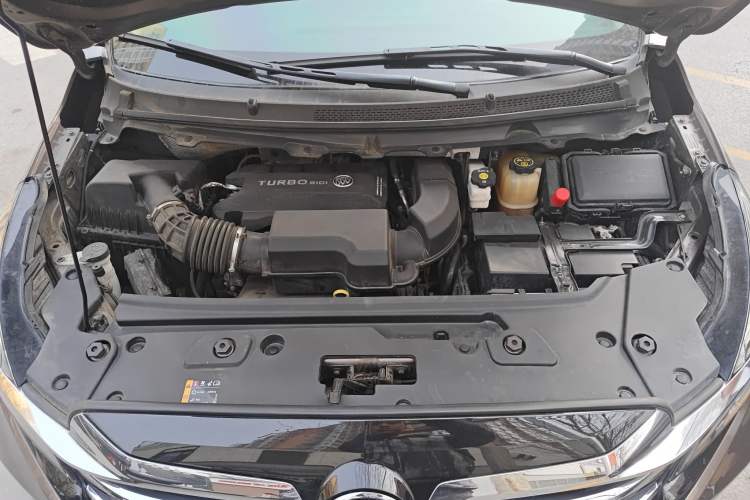 Used Buick GL8 2023 Land Executive Class 652T Smart Luxury Model Engine Bay