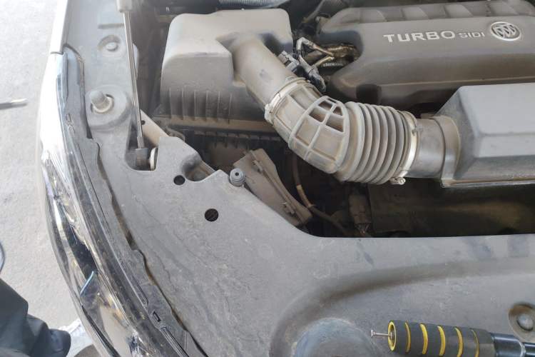 Used Buick GL8 2023 ES Lu Zun Smart Flagship Model Engine Bay Right