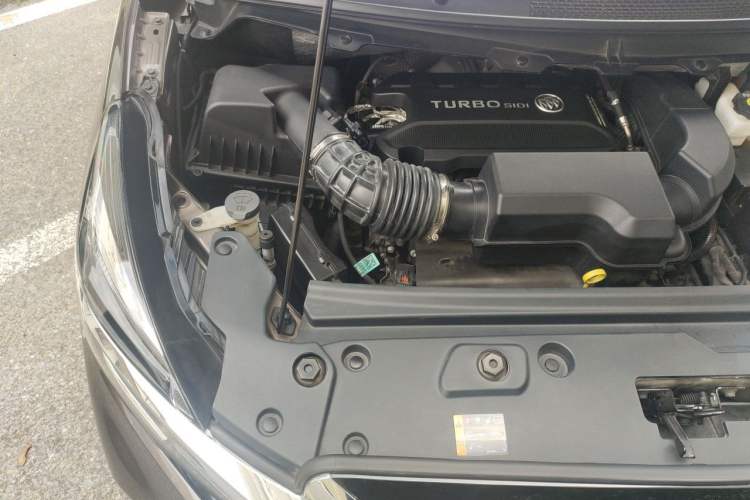 Used Buick GL8 2023 Facelifted Land Cruiser Executive Luxury Version Engine Bay Right