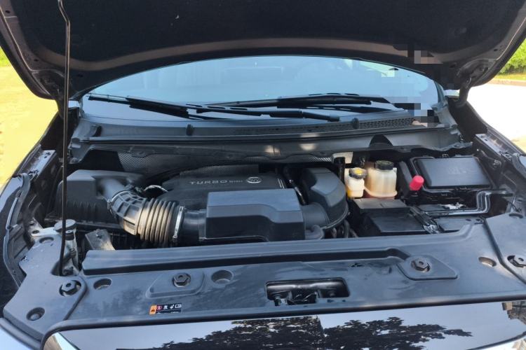 Used Buick GL8 2023 Land Executive Class Smart Enjoyment Model Engine Bay