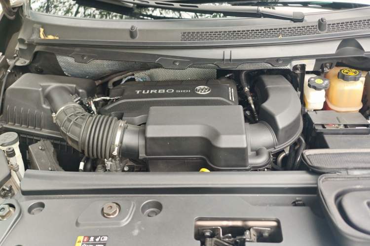 Used Buick GL8 2023 Land Executive Class 652T Luxury Model Engine Bay