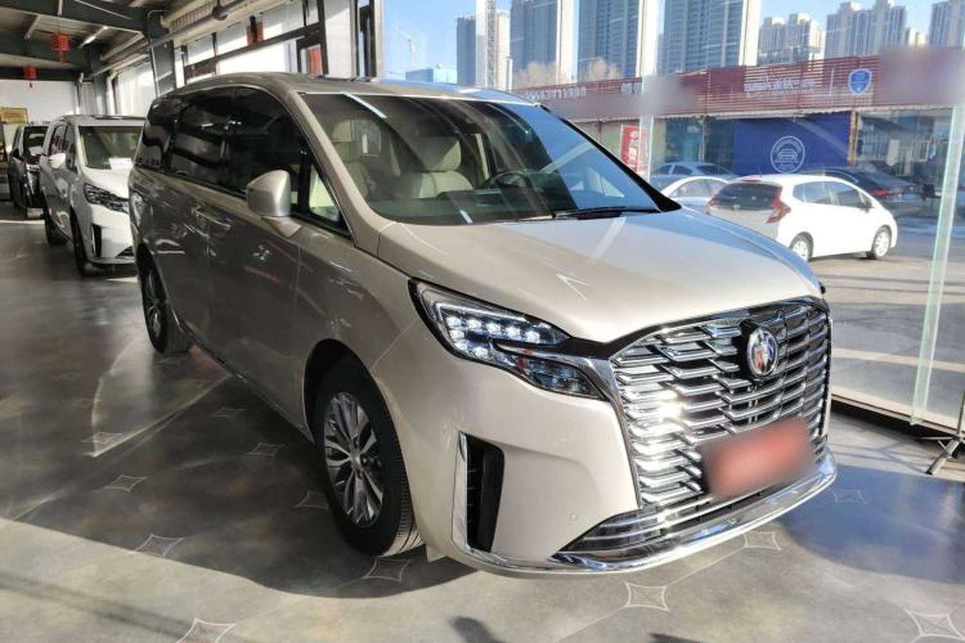 Used Buick GL8 2023 ES Lu Zun Deluxe Model Exterior 1