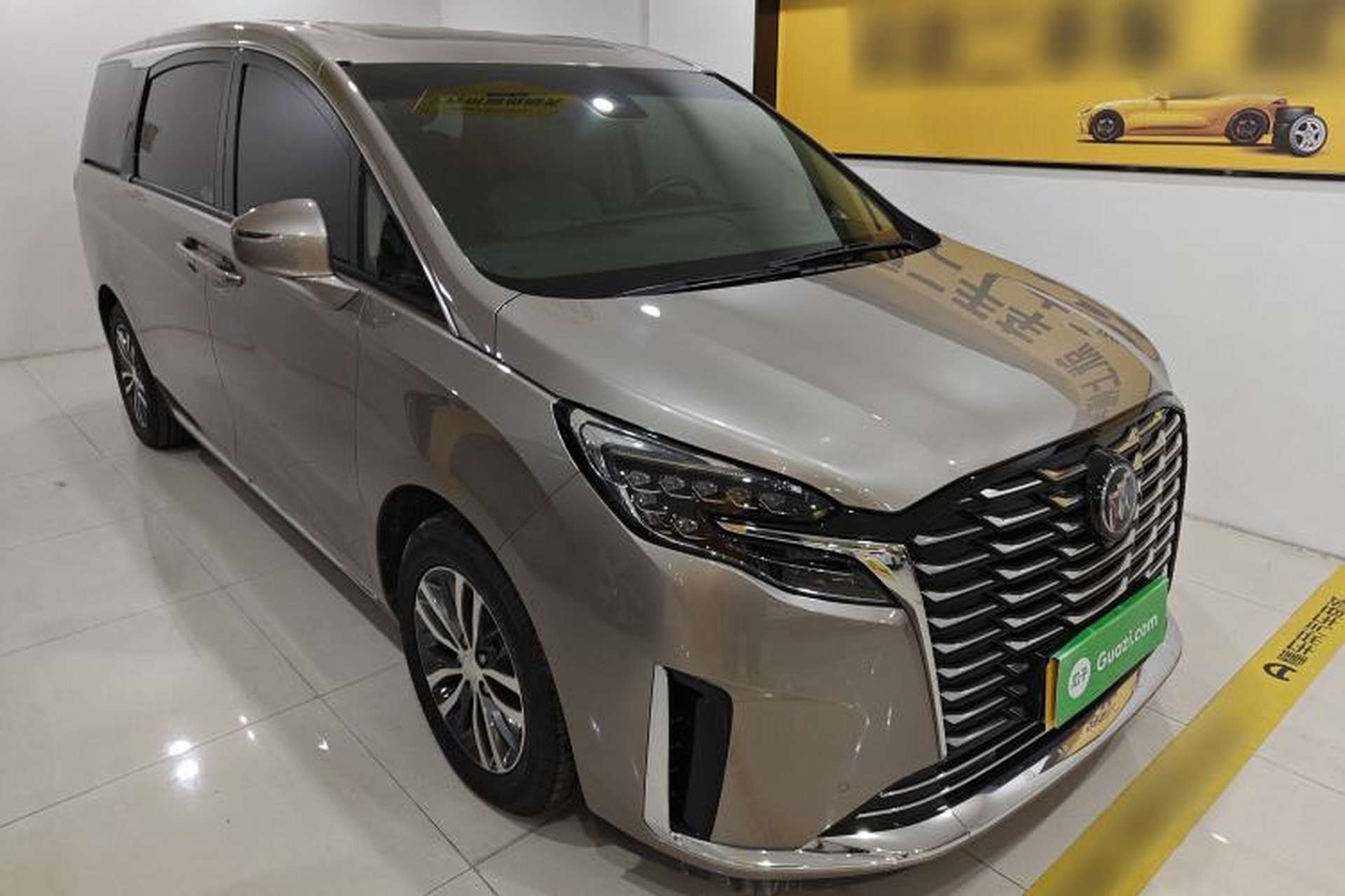 Used Buick GL8 2023 ES Lu Zun Deluxe Model Exterior 2