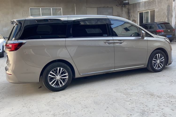 Used Buick GL8 2023 ES Lu Zun Deluxe Model Exterior 3