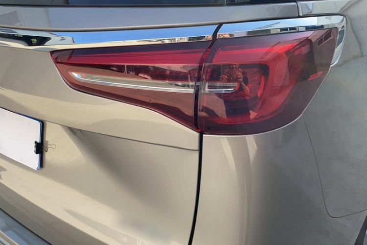 Used Buick GL8 2023 ES Lu Zun Deluxe Model Exterior 4