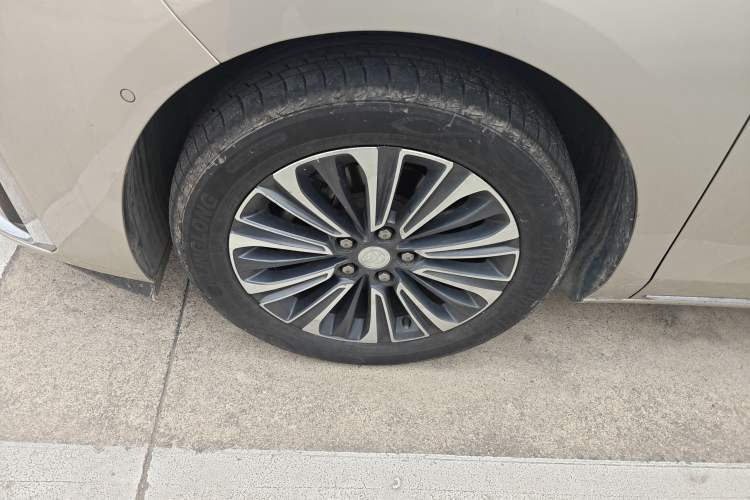 Used Buick GL8 2023 ES Lu Zun Luxury Edition and Yue Version Exterior 4