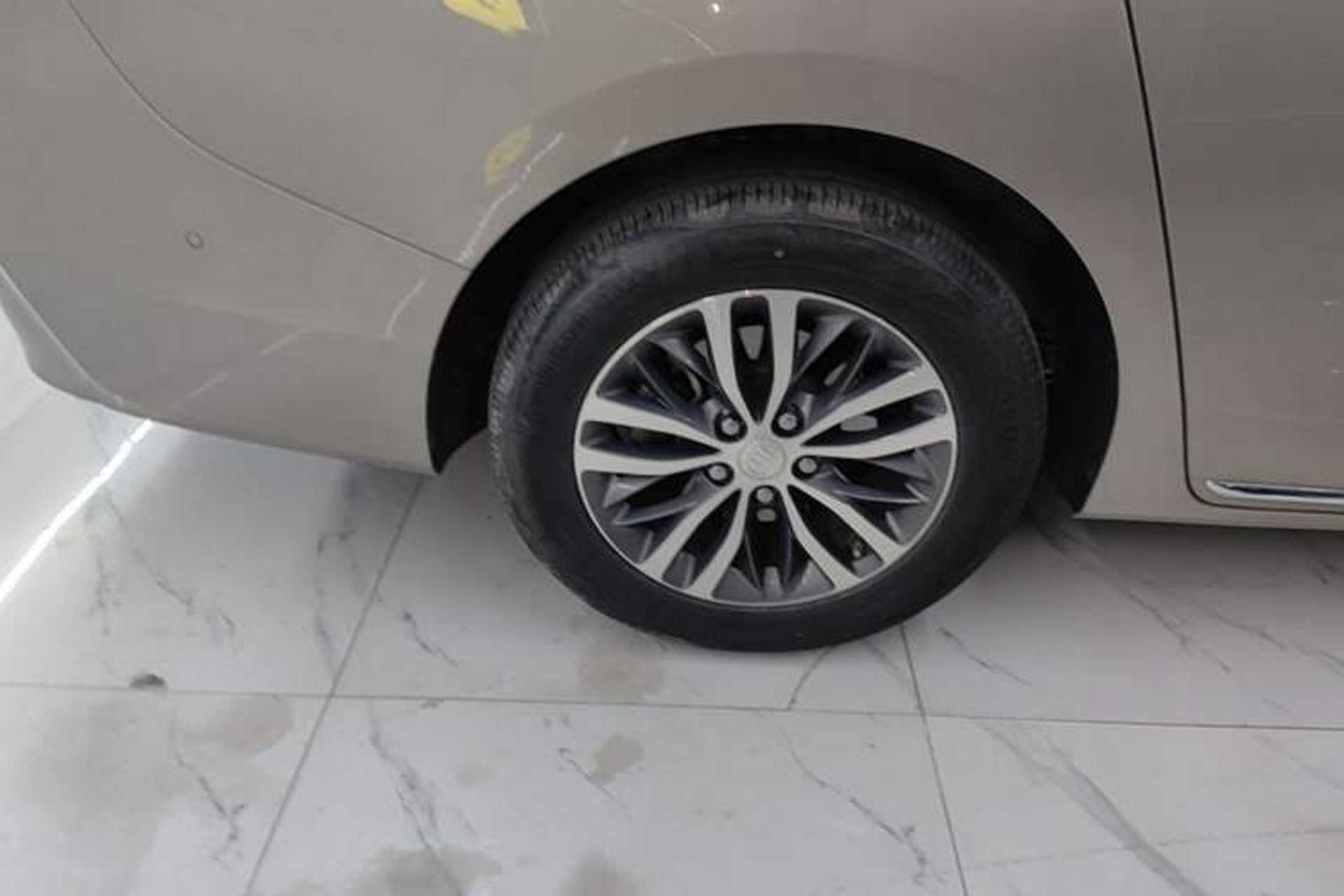Used Buick GL8 2023 ES Lu Zun Deluxe Model Exterior 5