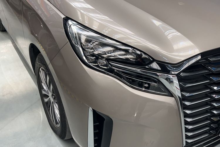 Used Buick GL8 2023 ES Lu Zun Deluxe and Yue Edition Exterior 5