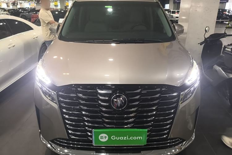 Used Buick GL8 2023 ES Lu Zun Deluxe and Yue Edition Front