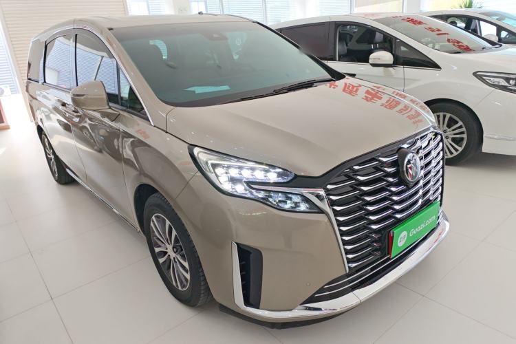 Used Buick GL8 2023 ES Lu Zun Deluxe Model Front Right 45 Deg