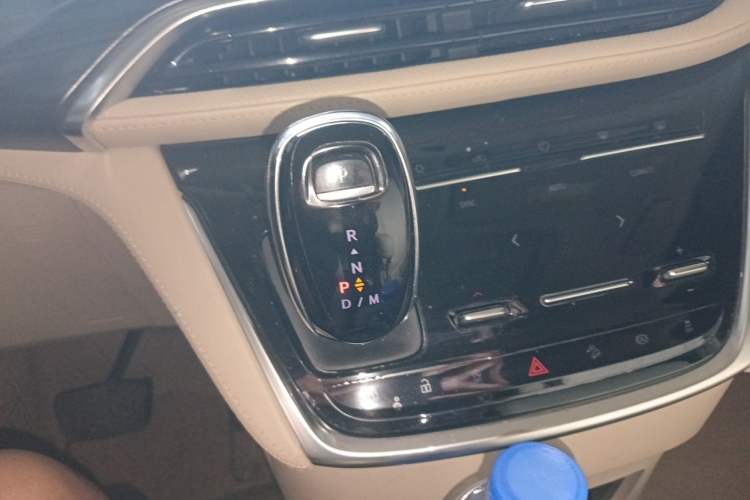 Used Buick GL8 2023 ES Lu Zun Deluxe Model Gear Lever