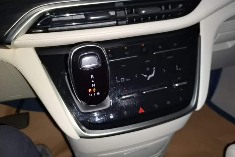 Used Buick GL8 2023 ES Lu Zun Comfort Model Gear Lever