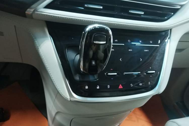 Used Buick GL8 2023 ES Lu Zun Comfort Model Gear Lever
