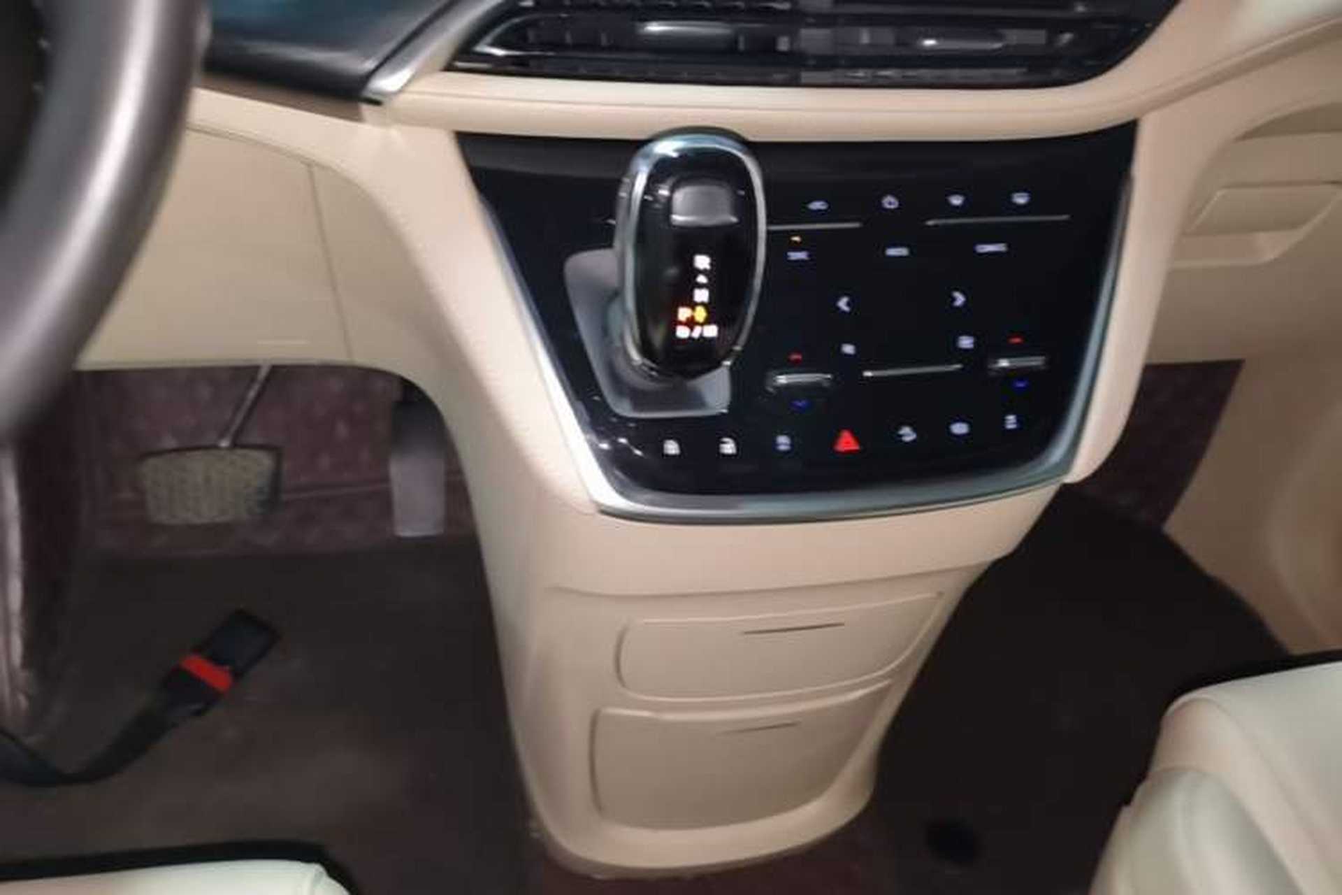 Used Buick GL8 2023 ES Lu Zun Luxury Model Gear Lever