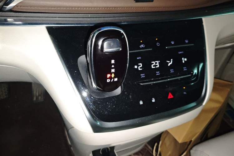 Used Buick GL8 2023 Land Executive Class Comfort Model Gear Lever