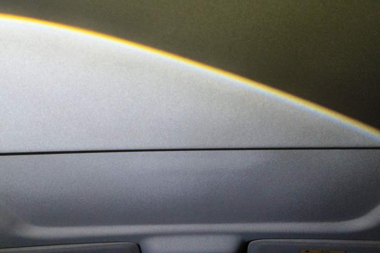 Used Buick GL8 2023 Land Executive Class Comfort Model Headliner