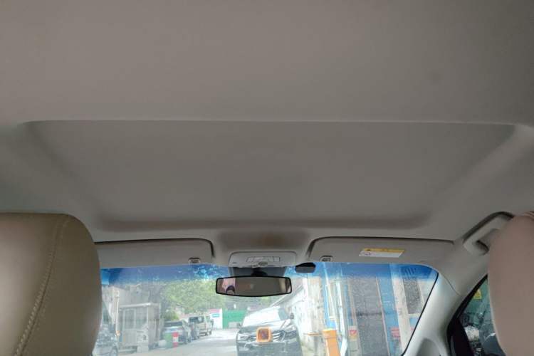 Used Buick GL8 2023 Land Executive Class Comfort Model Headliner