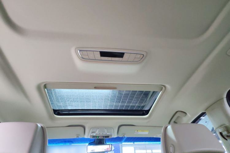 Used Buick GL8 2023 ES Lu Zun Deluxe Model Headliner