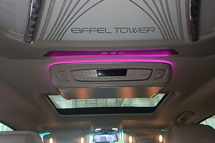 Used Buick GL8 2023 ES Lu Zun Comfort Model Headliner