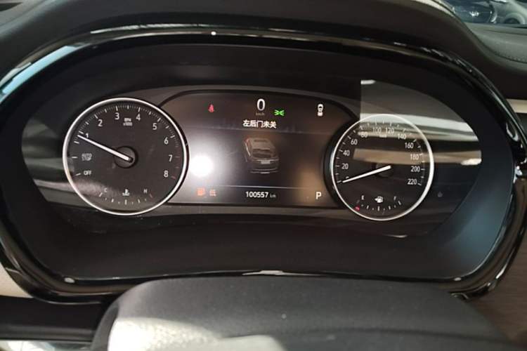 Used Buick GL8 2023 Facelifted Land Cruiser Executive Luxury Version Instrument Cluster