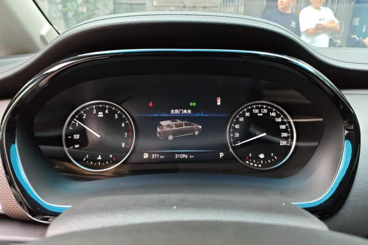 Used Buick GL8 2023 Land Executive Class Comfort Model Instrument Cluster