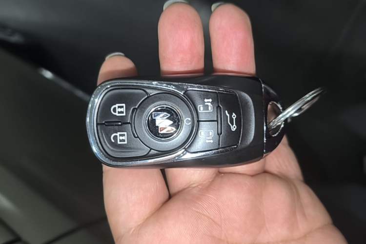 Used Buick GL8 2023 ES Lu Zun Deluxe and Yue Edition Interior 1