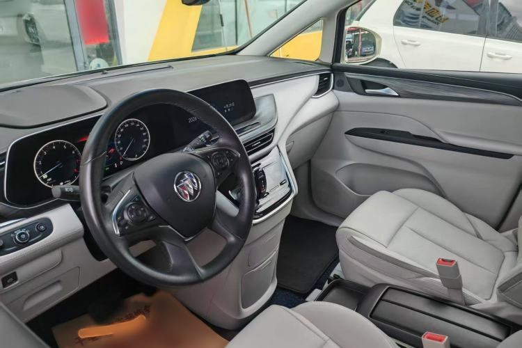Used Buick GL8 2023 ES Lu Zun Deluxe and Yue Edition Interior 1