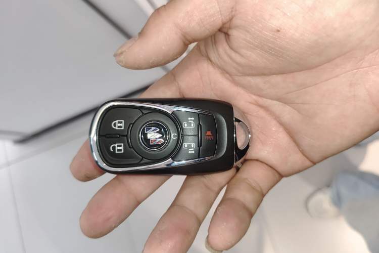 Used Buick GL8 2023 ES Lu Zun Deluxe Model Interior 1