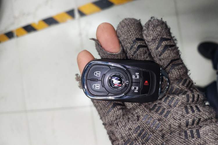Used Buick GL8 2023 ES Lu Zun Deluxe Model Interior 1
