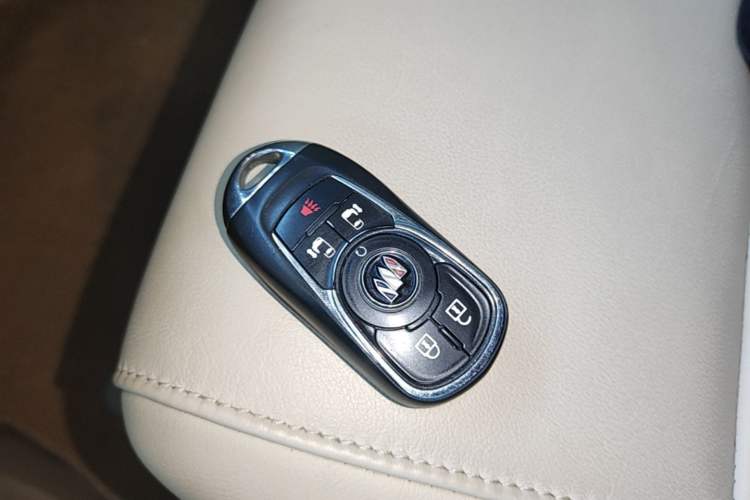 Used Buick GL8 2023 ES Lu Zun Deluxe Model Interior 1