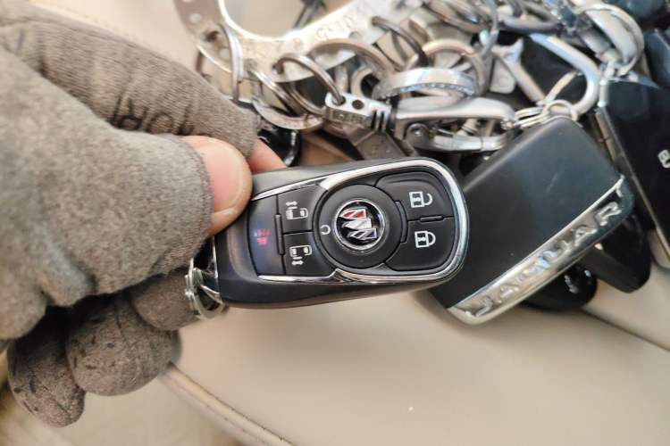 Used Buick GL8 2023 ES Lu Zun Deluxe Model Interior 1