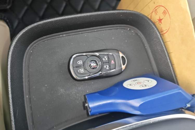 Used Buick GL8 2023 ES Lu Zun Deluxe Model Interior 1