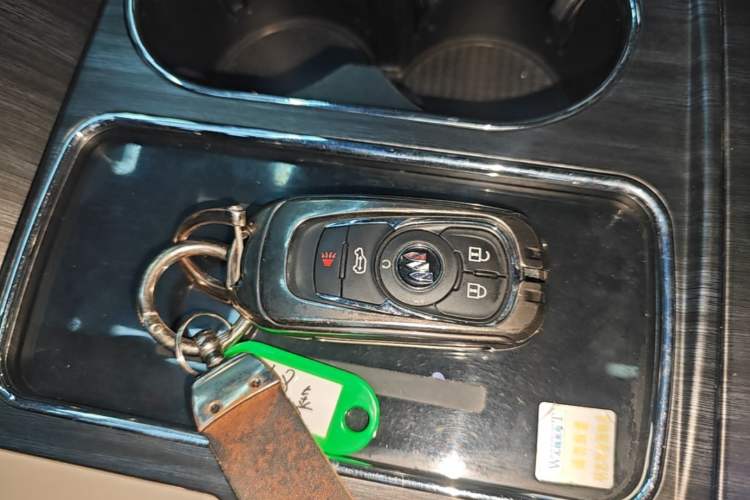 Used Buick GL8 2023 ES Lu Zun Comfort Model Interior 1