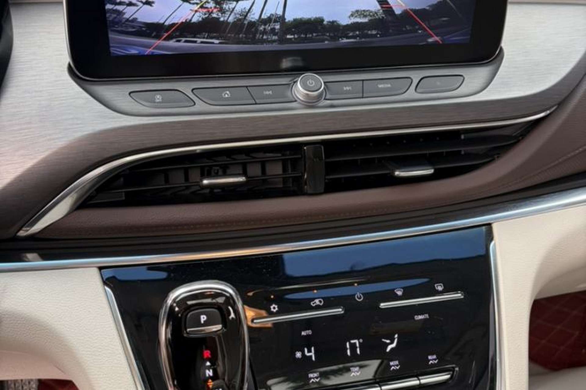 Used Buick GL8 2023 Land Executive Class 652T Luxury Model Interior 10