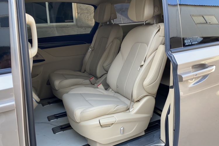 Used Buick GL8 2023 ES Lu Zun Deluxe Model Interior 2