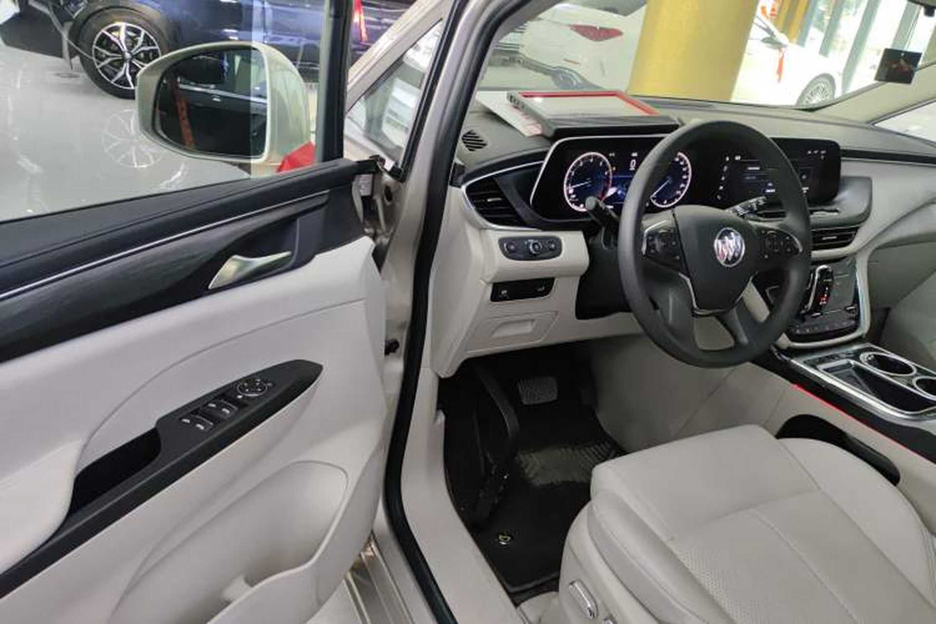 Used Buick GL8 2023 ES Lu Zun Comfort Model Interior 3