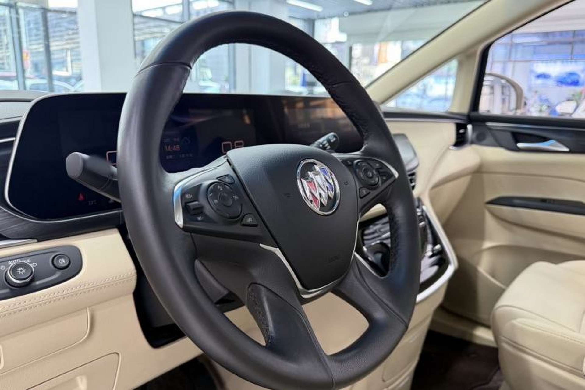 Used Buick GL8 2023 ES Lu Zun Luxury Model Interior 7