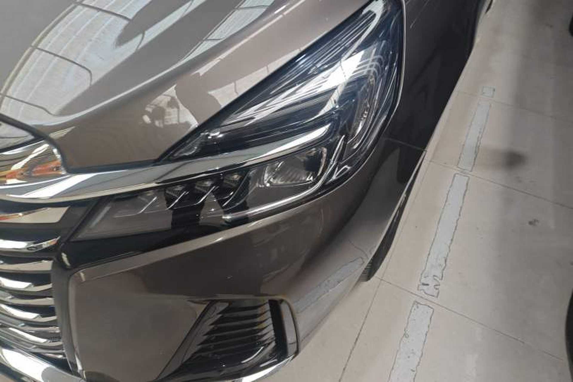 Used Buick GL8 2023 Facelifted Land Cruiser Executive Luxury Version Left Front Headlight