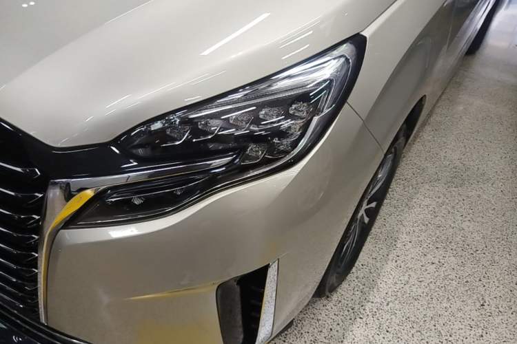 Used Buick GL8 2023 ES Lu Zun Comfort Model Left Front Headlight