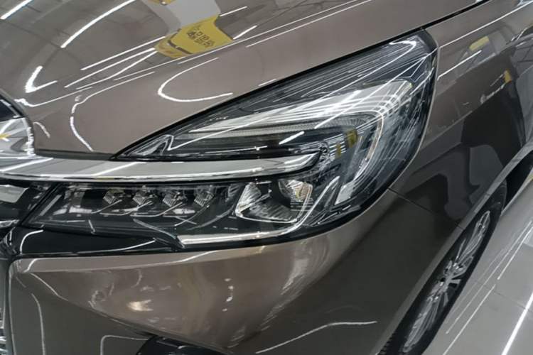 Used Buick GL8 2023 Land Executive Class Smart Enjoyment Model Left Front Headlight