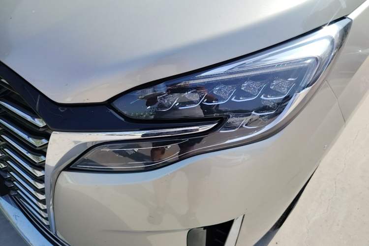 Used Buick GL8 2023 ES Lu Zun Deluxe Model Left Front Headlight