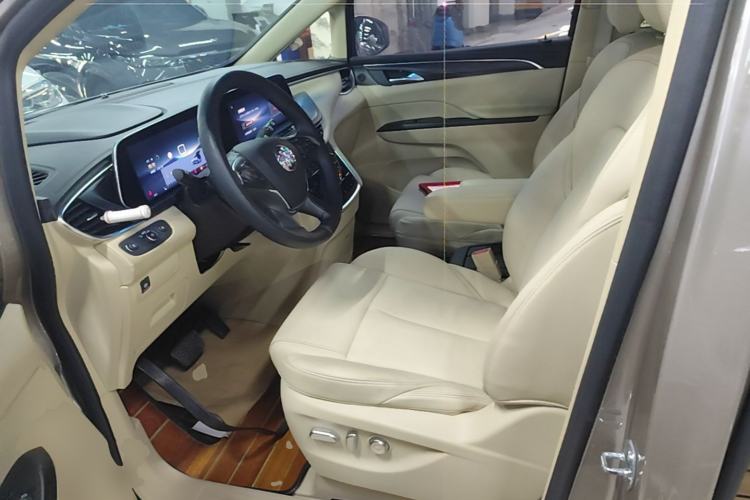 Used Buick GL8 2023 ES Lu Zun Deluxe Model Left Front Seat