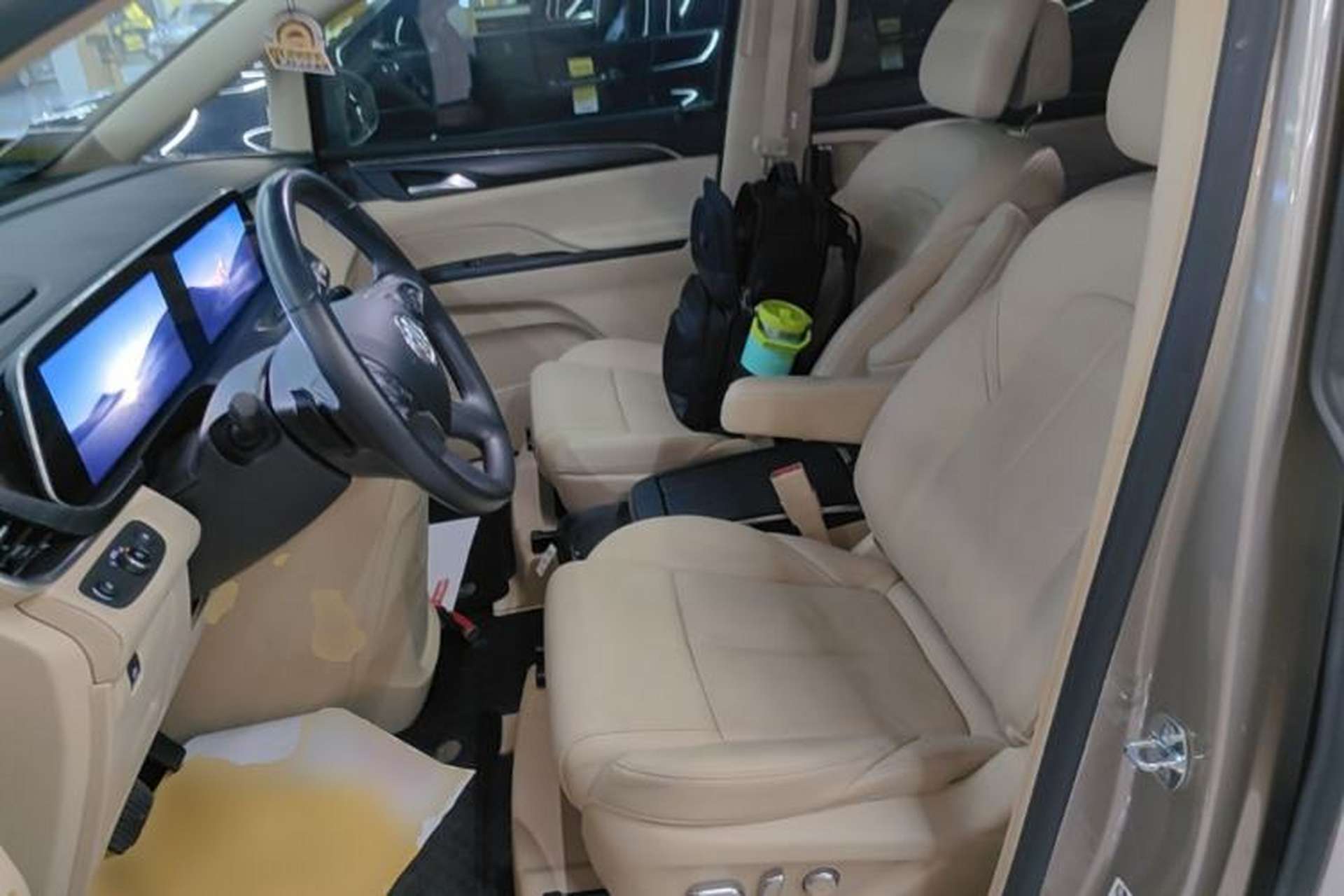 Used Buick GL8 2023 ES Lu Zun Deluxe Model Left Front Seat
