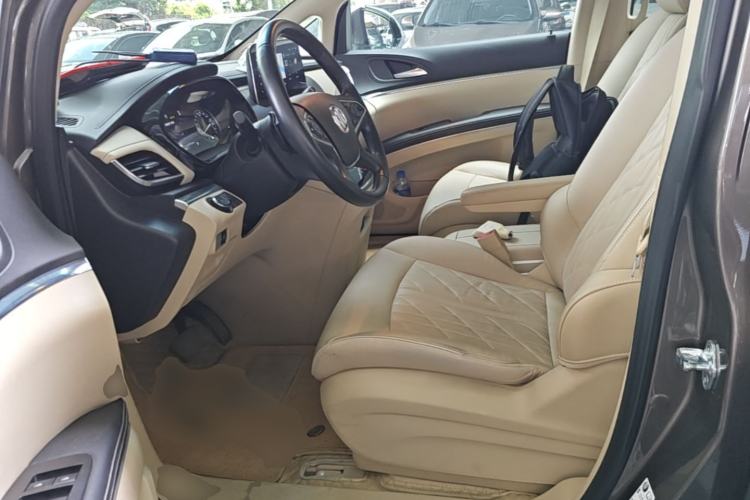 Used Buick GL8 2023 Land Executive Class 652T Luxury Model Left Front Seat