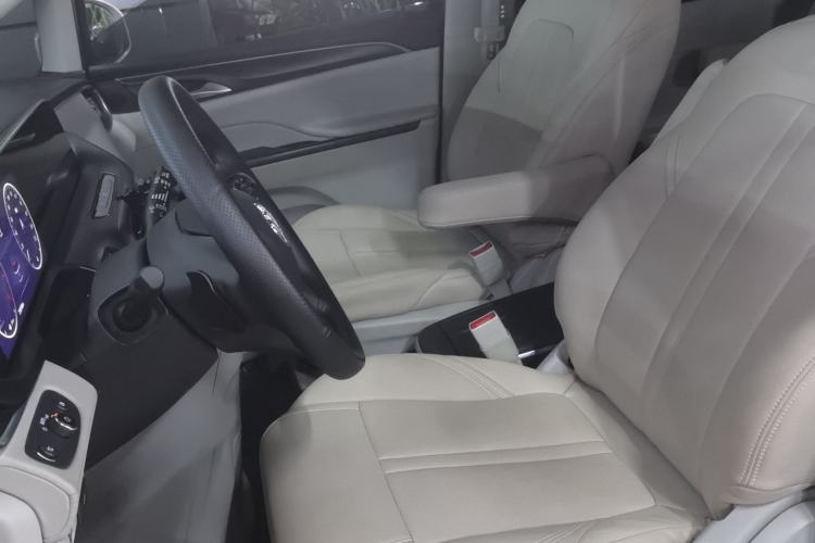 Used Buick GL8 2023 ES Lu Zun Comfort Model Left Front Seat